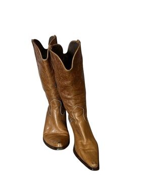 Vintage Pollini Embossed Floral Leather Point Toe  owboy boot with Zipper in bro